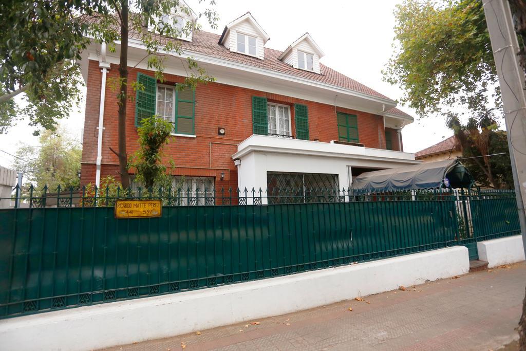 Salvador Hostal & Cafe Santiago Exterior photo